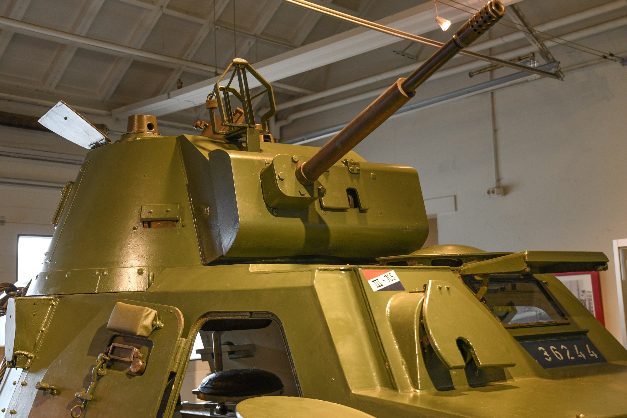 Landsverk L-180  (M.38)