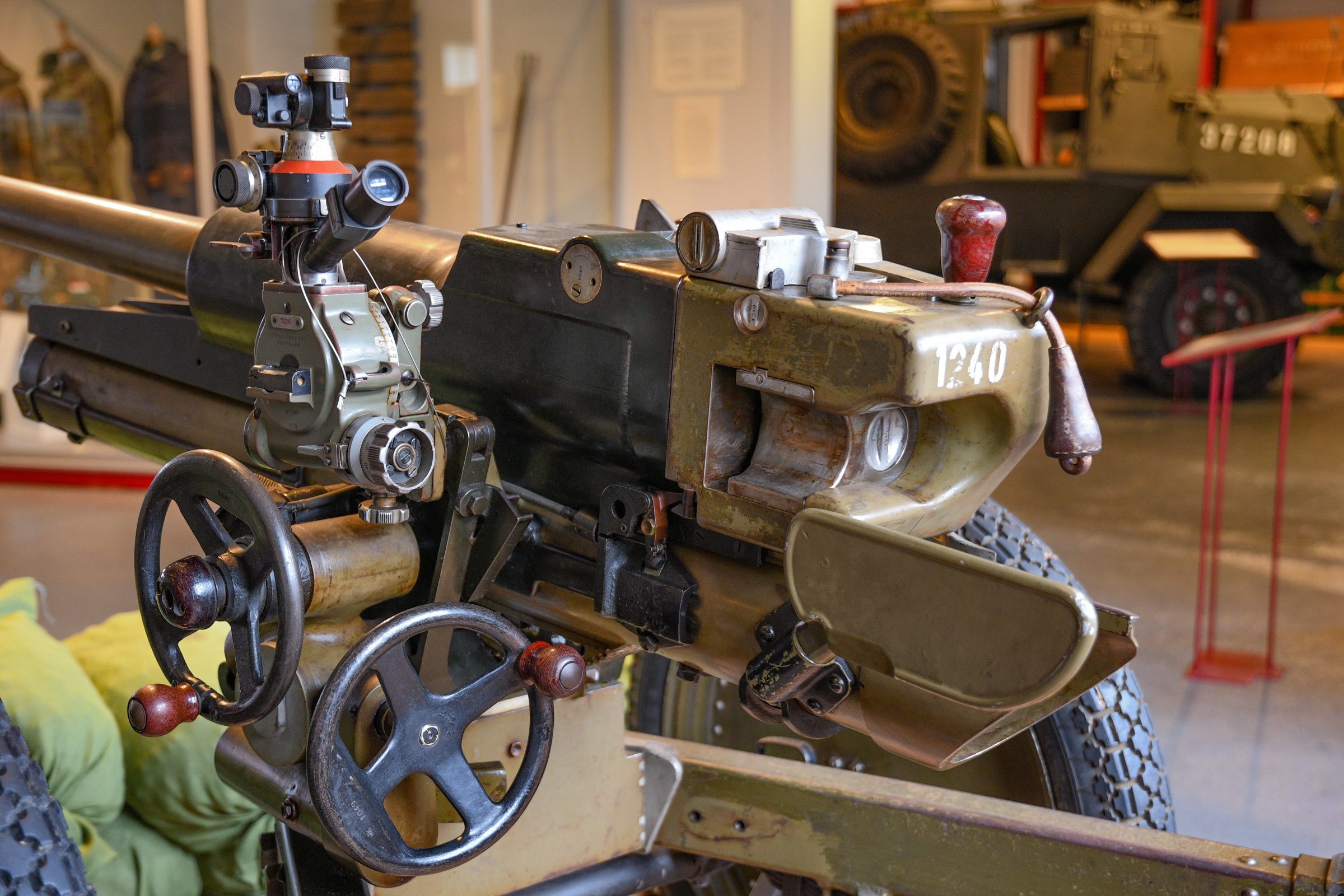 4.7 cm Bohler PAG