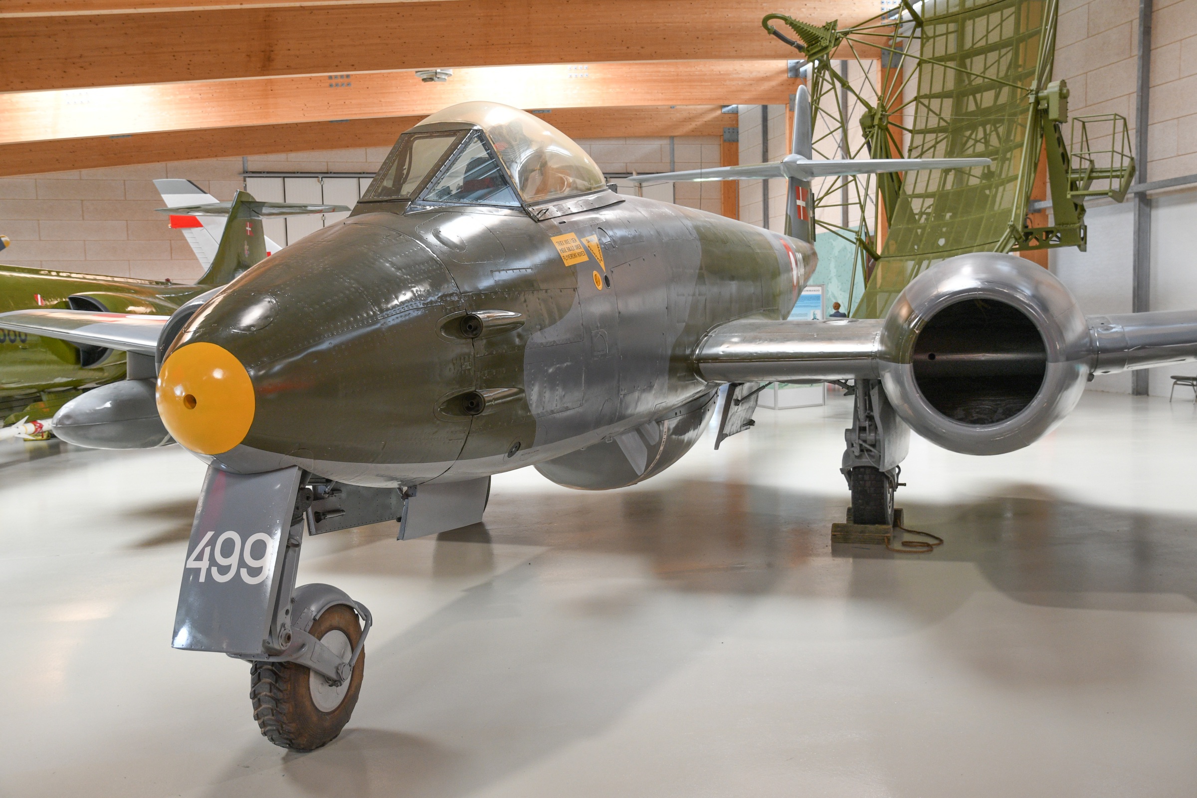 Gloster Meteor F. Mk .8