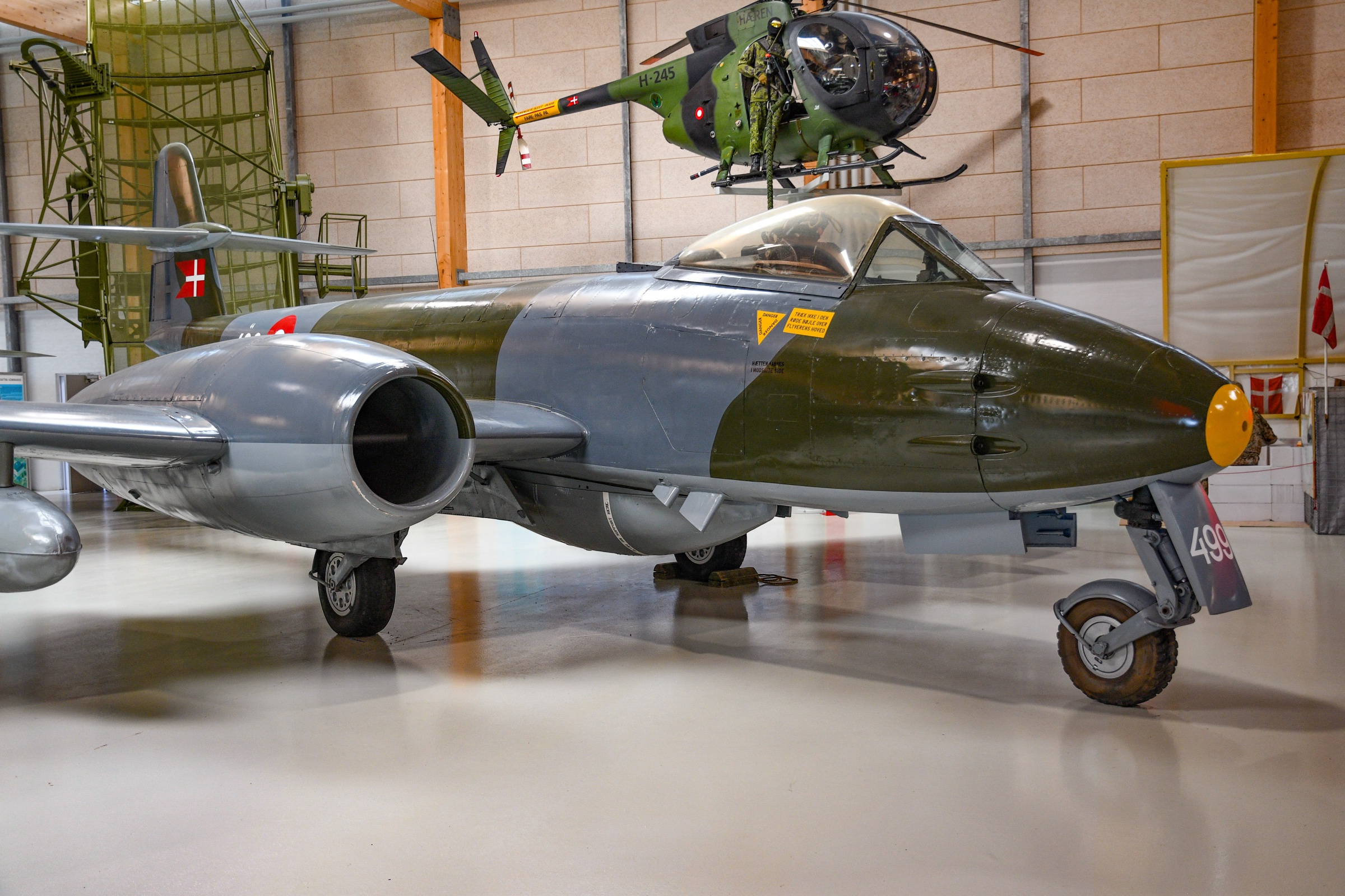 Gloster Meteor F. Mk .8