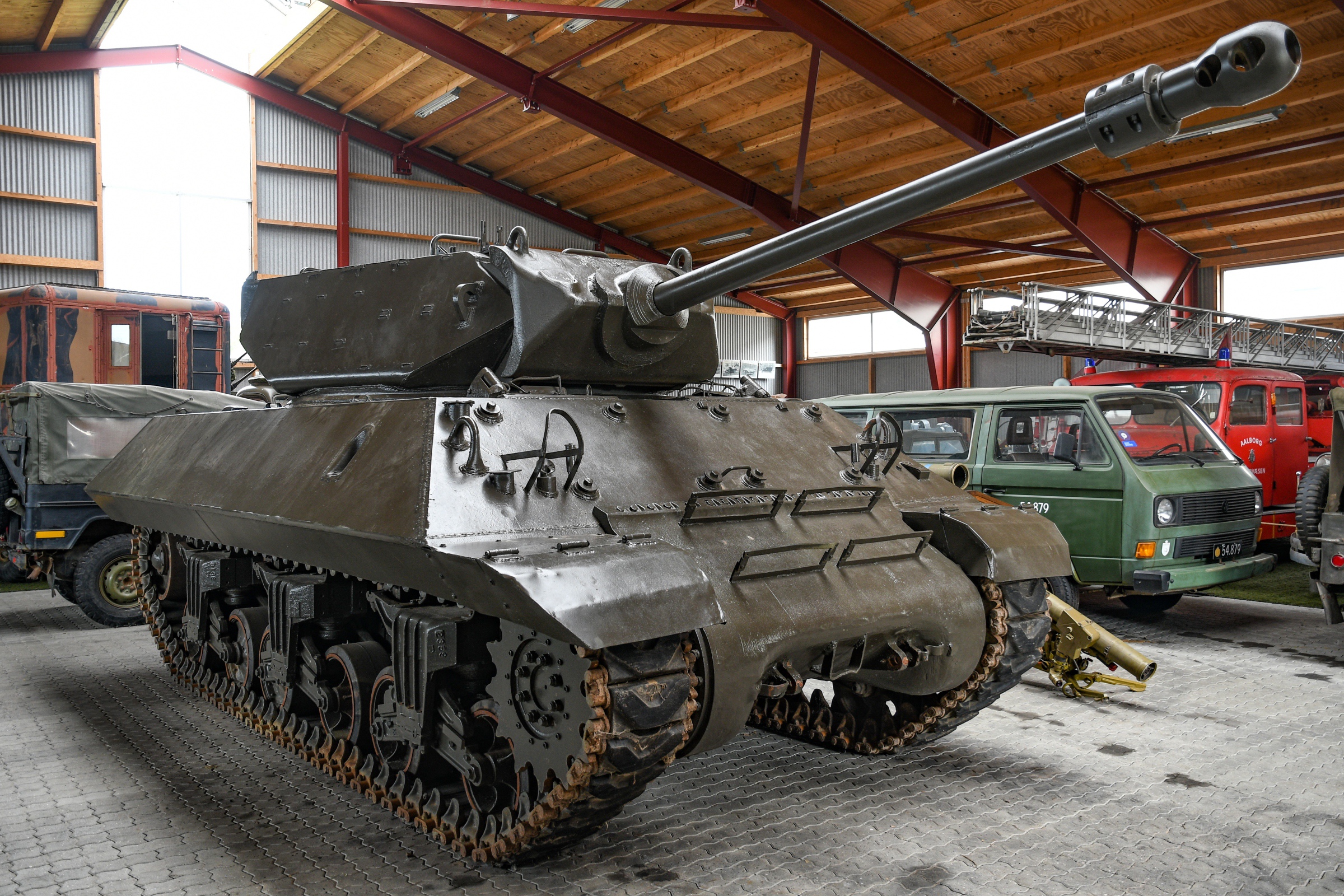 17 pdr SP. Achilles Mk IIC