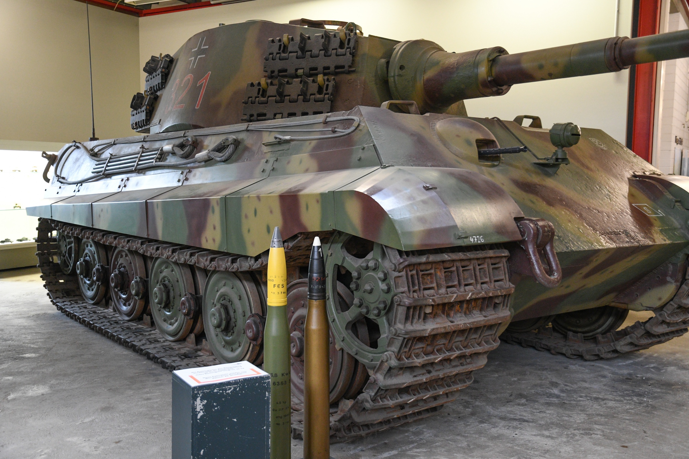 Panzerkampfwagen VI  Ausf. B Tiger II (Sd.Kfz.182)