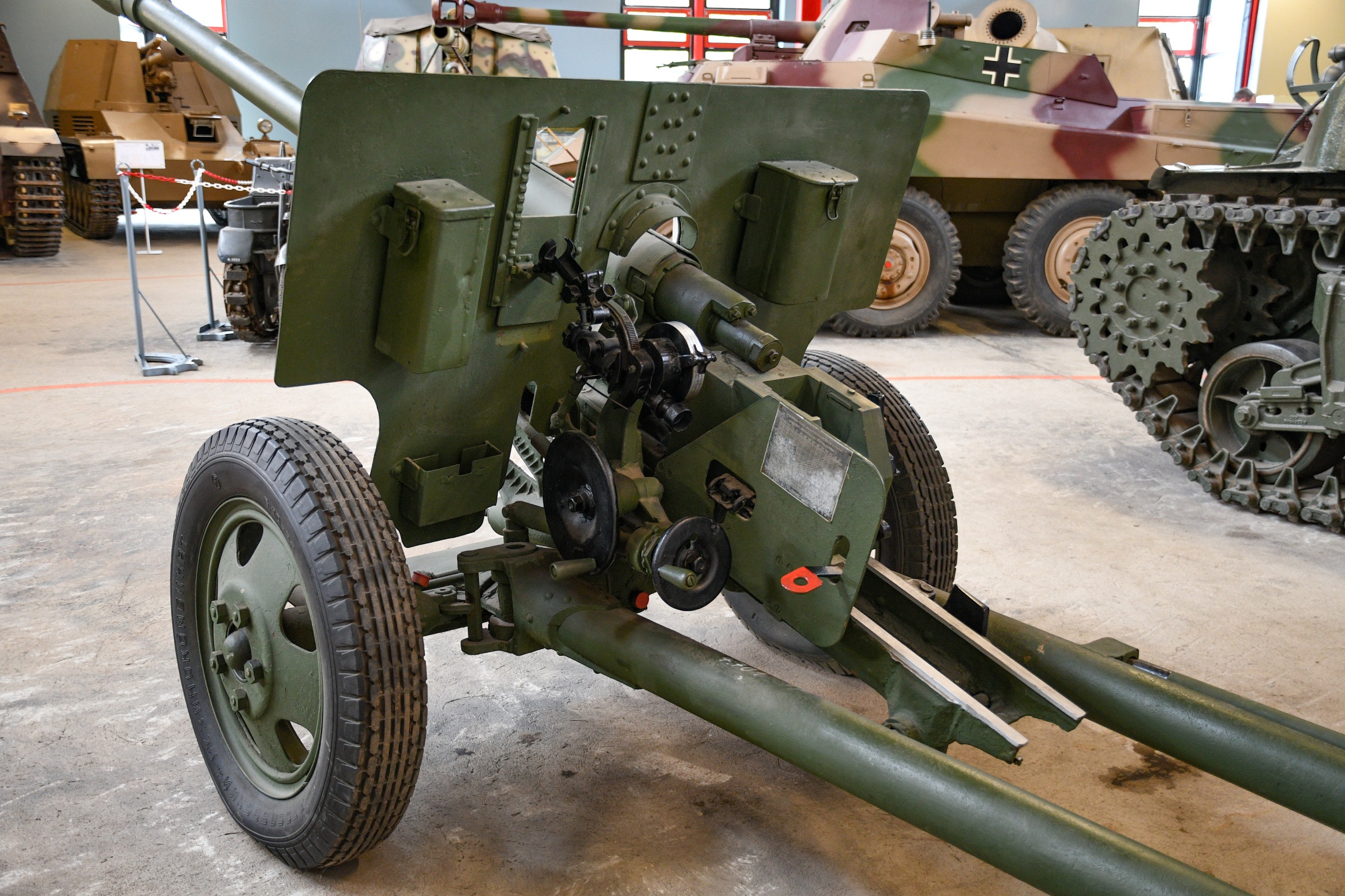 M1942  (ZiS-3)