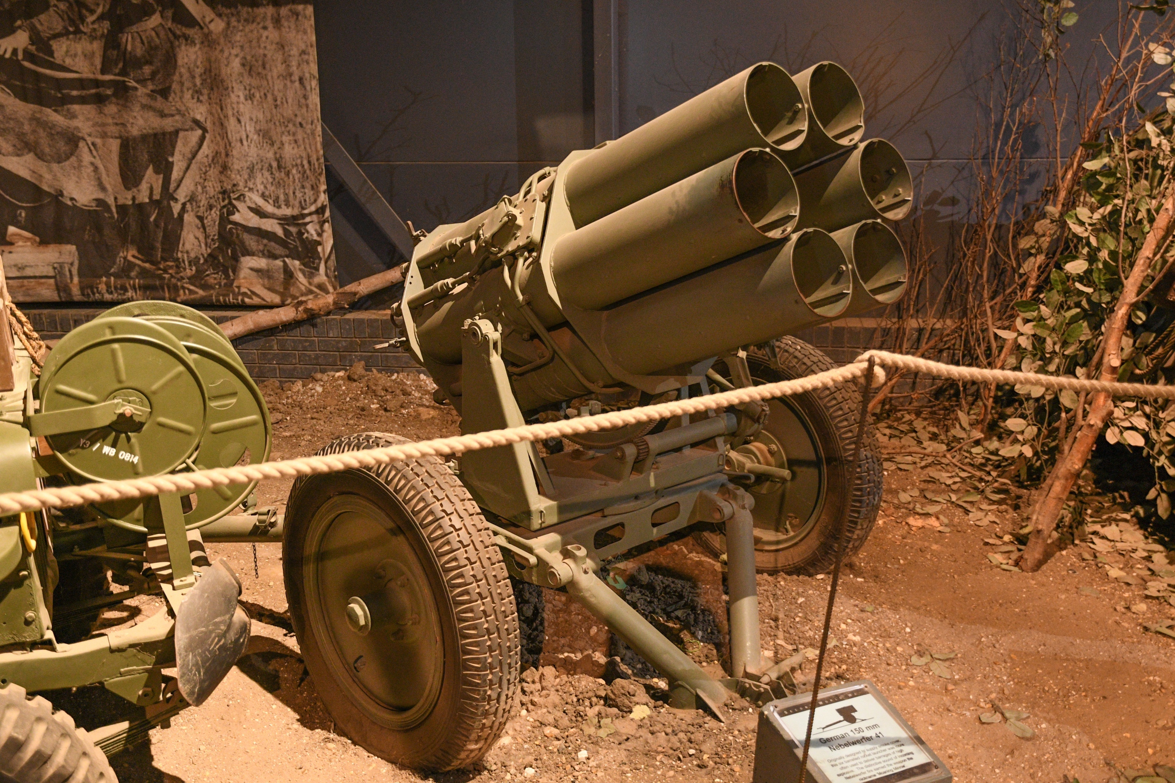 15 cm Nebelwerfer 41