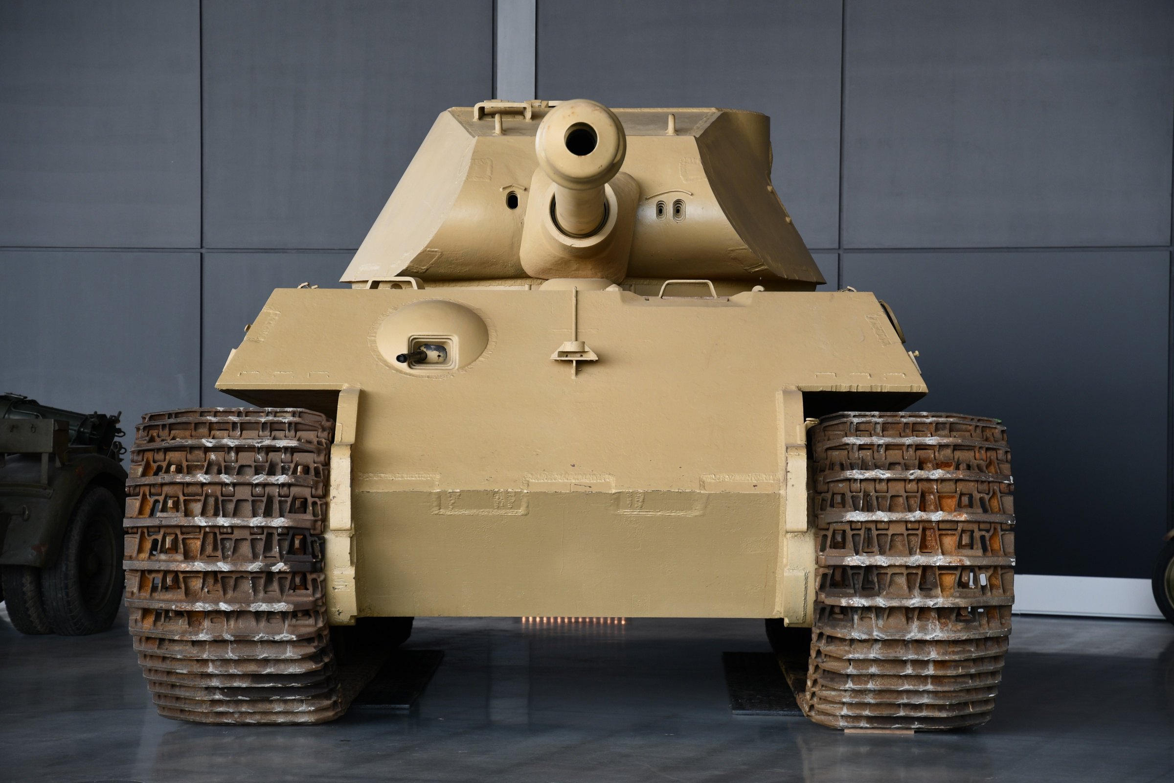 Pz.Kpfw. VI Ausf. B  Tiger II  (Early Turret)