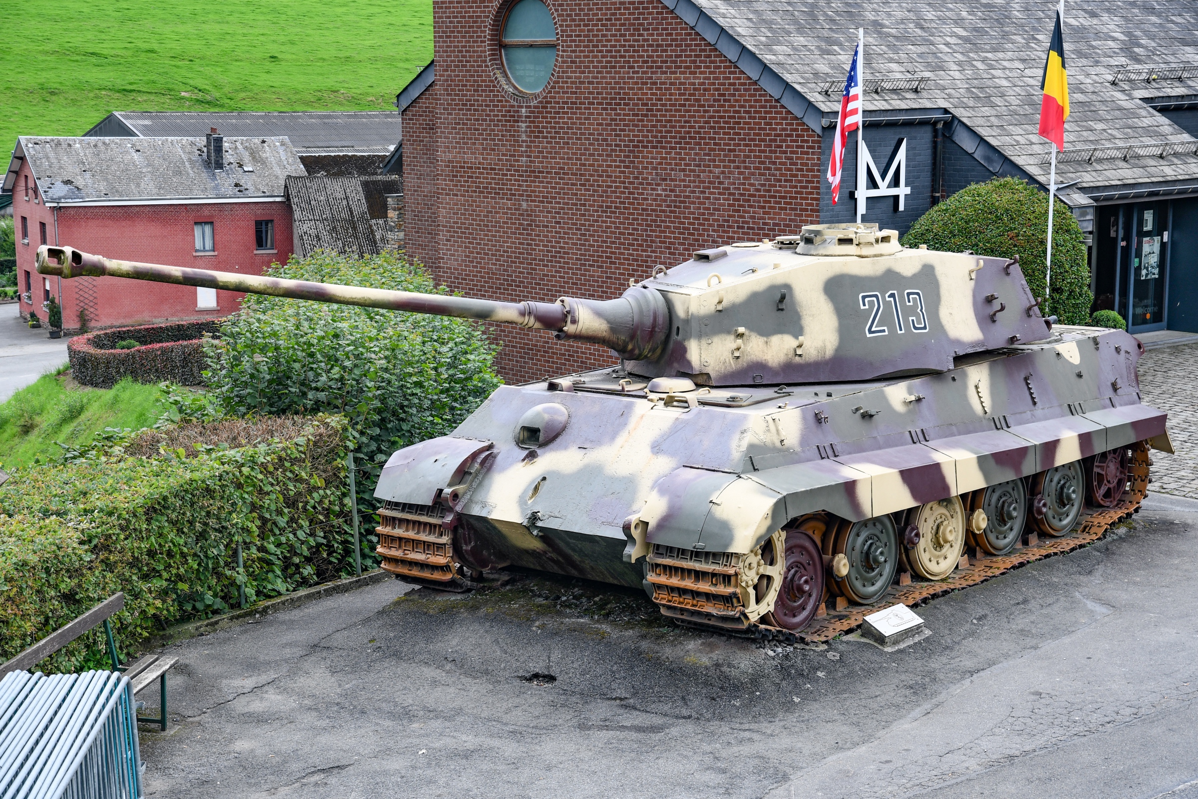 Panzerkampfwagen VI Ausf. B  Tiger II  (La-Gleize, Belgium)