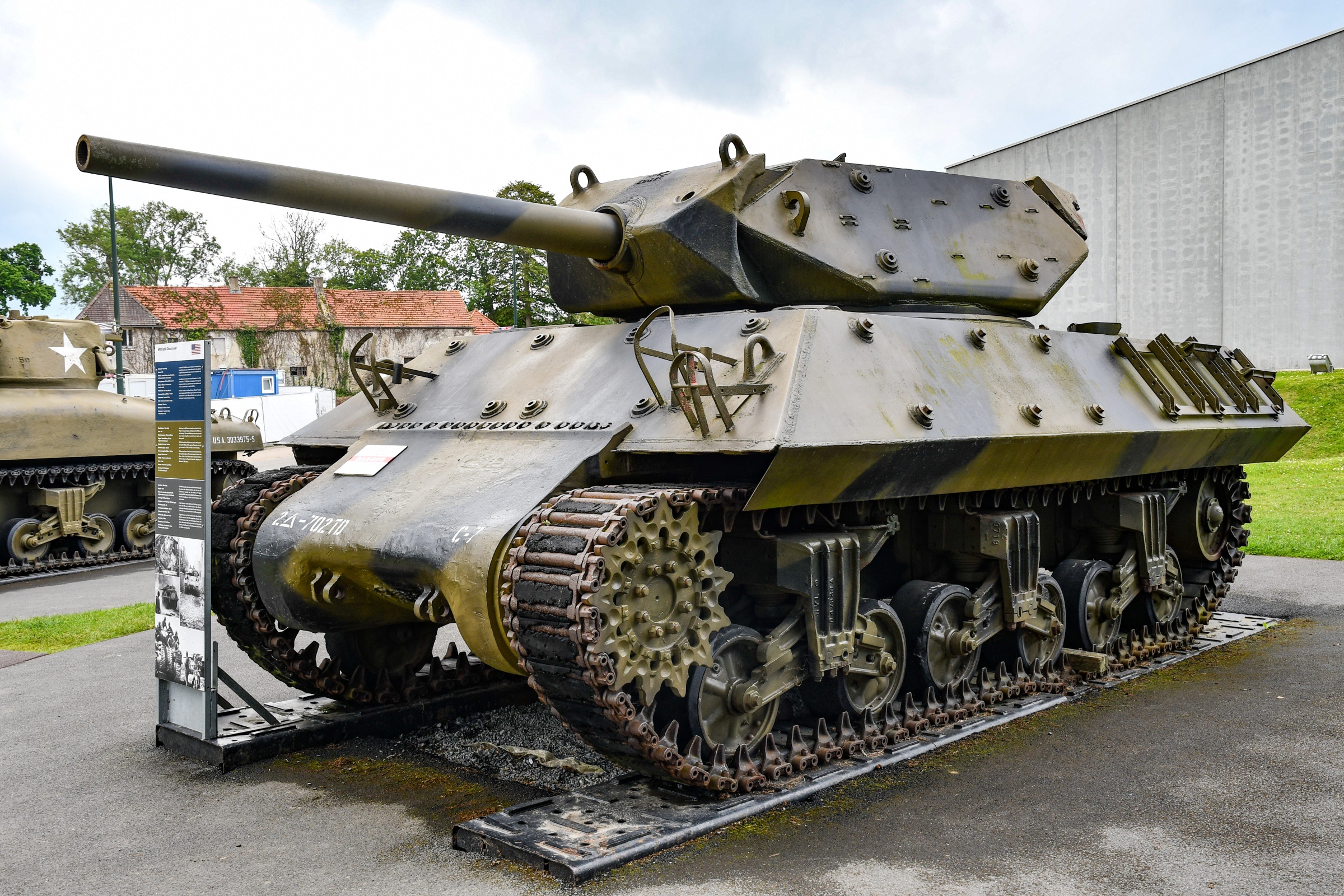 3-inch gun motor carriage M10   (Colleville sur Mer, France) 