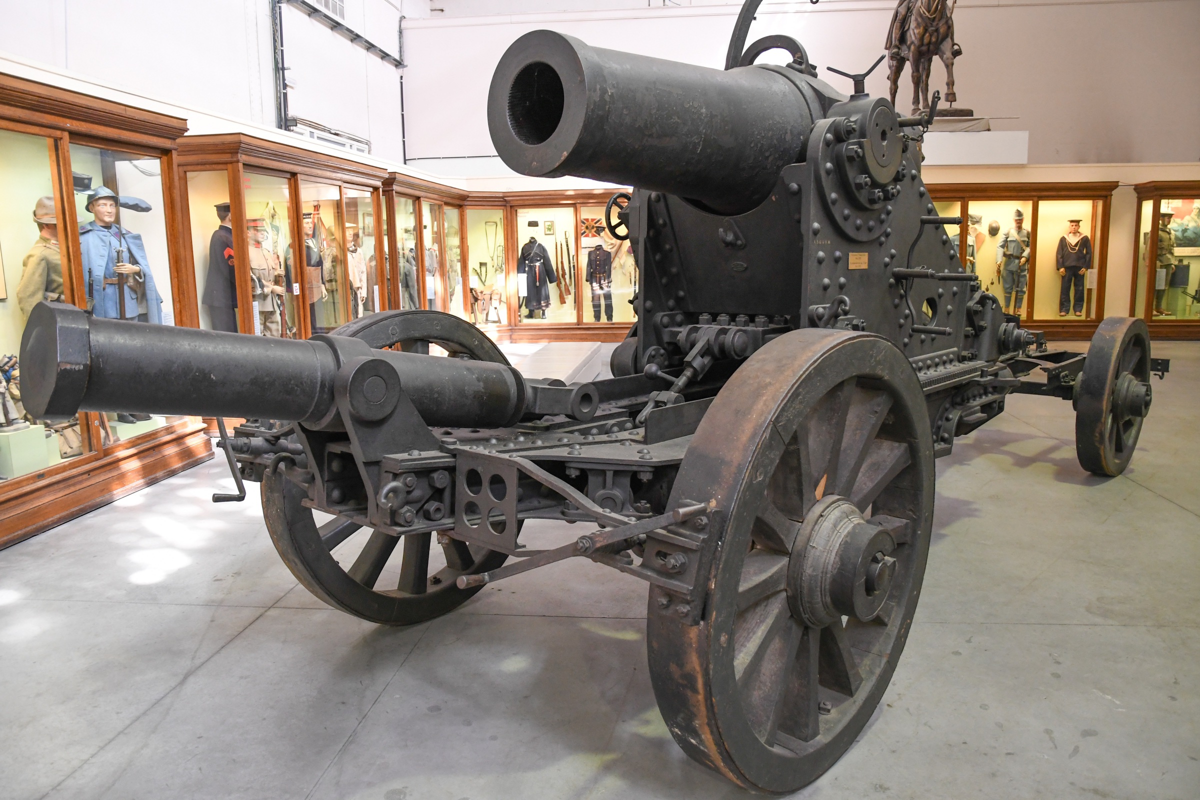 Mortier de 270 mm modele 1885