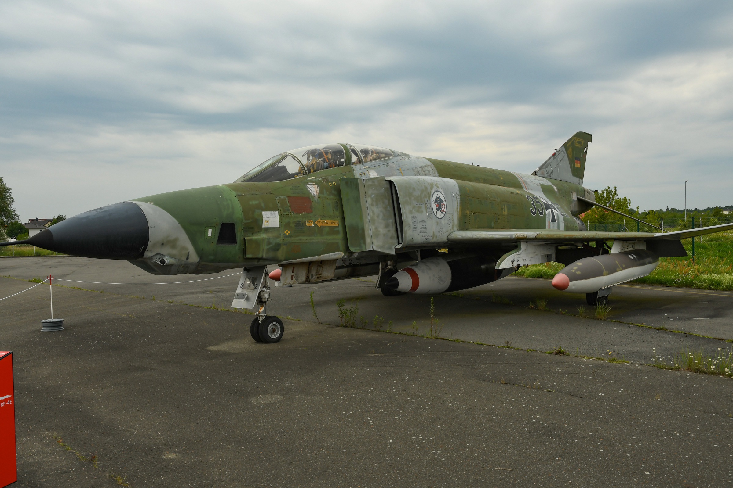 RF-4E Phantom-II 