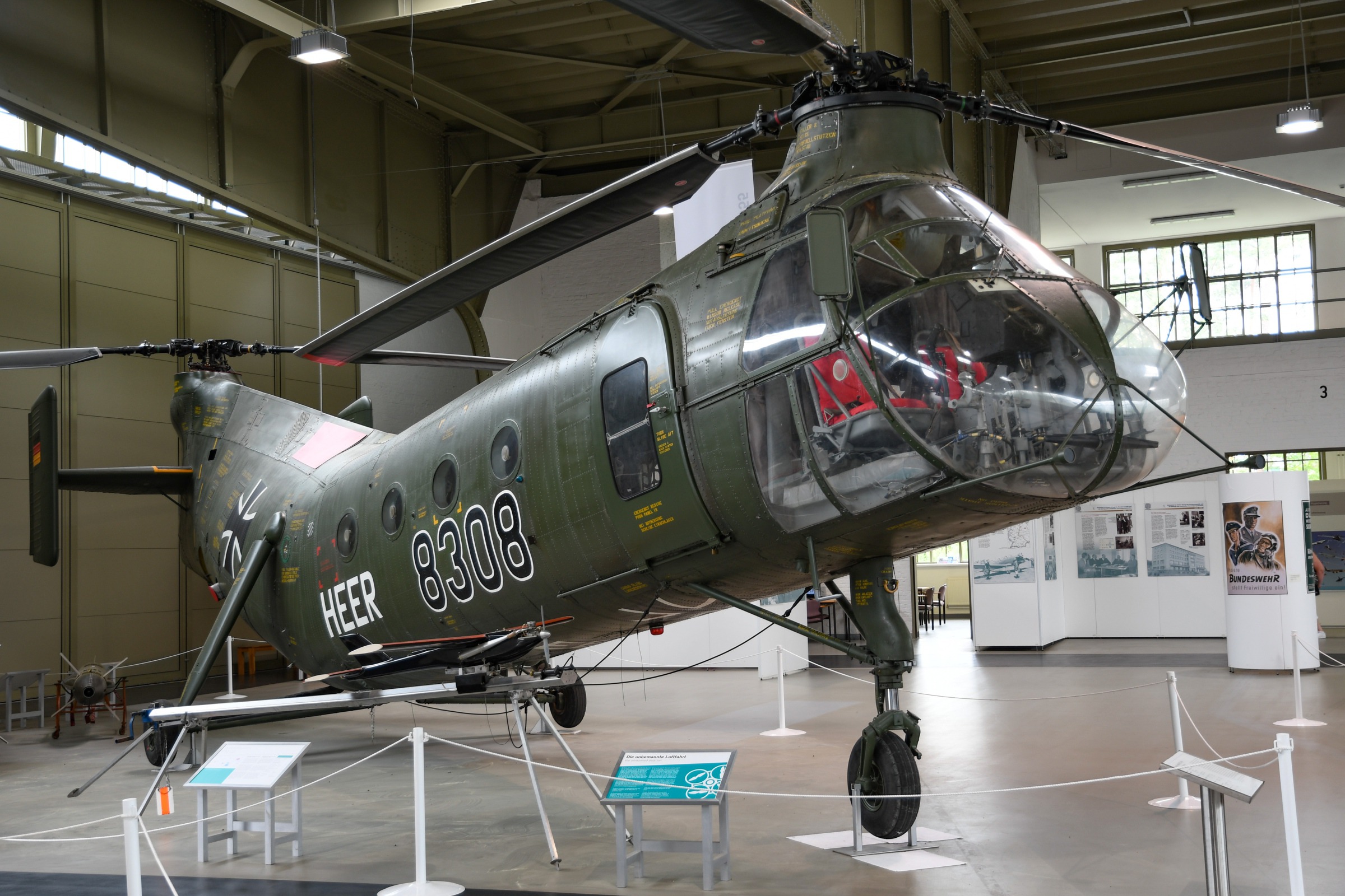 Piasecki H-21C