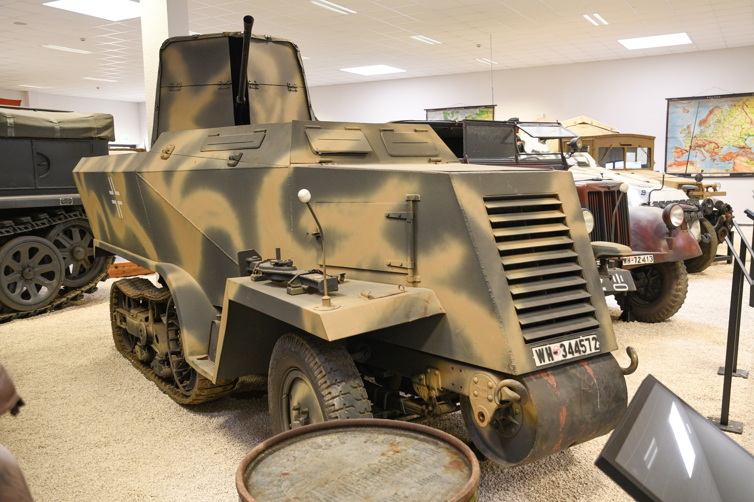 Leichter Schutzenpanzerwagen  mit Flak 38 U304 (f)