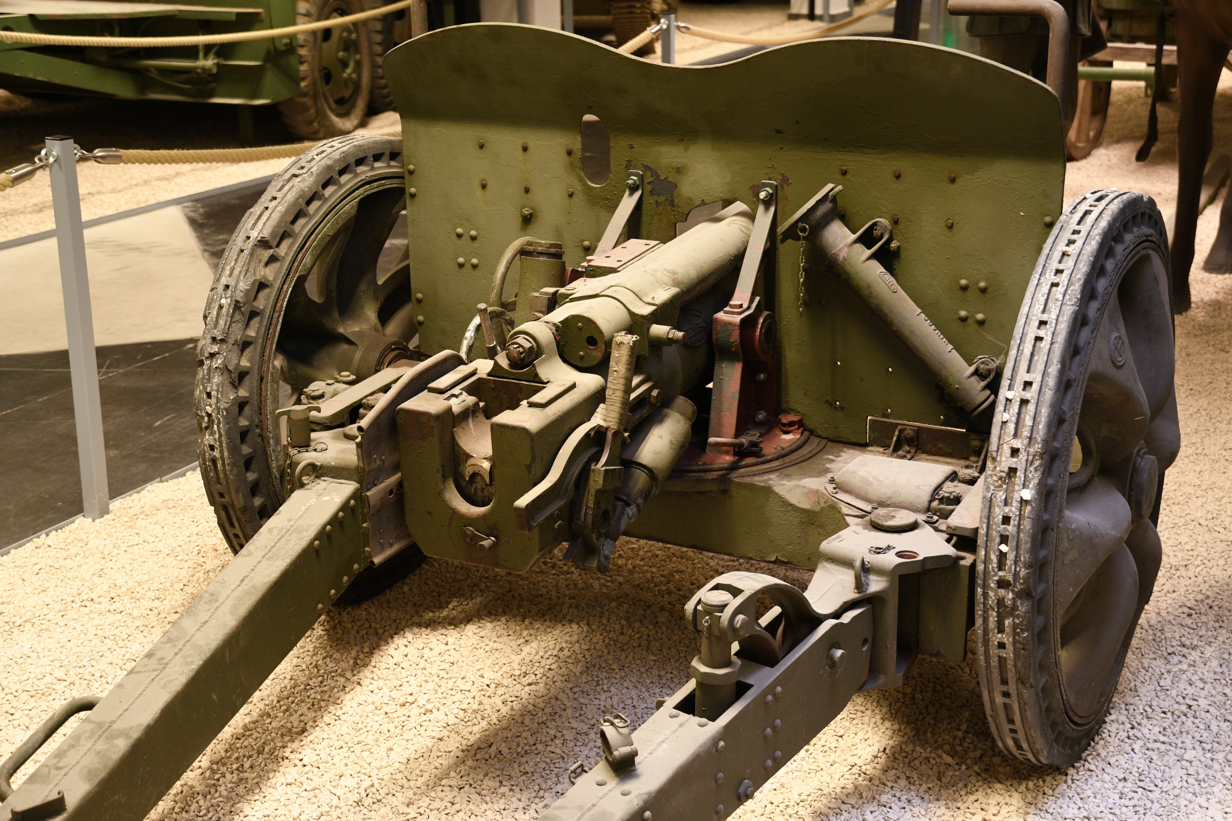 Canon de 47 mm SA mle 1937 APX