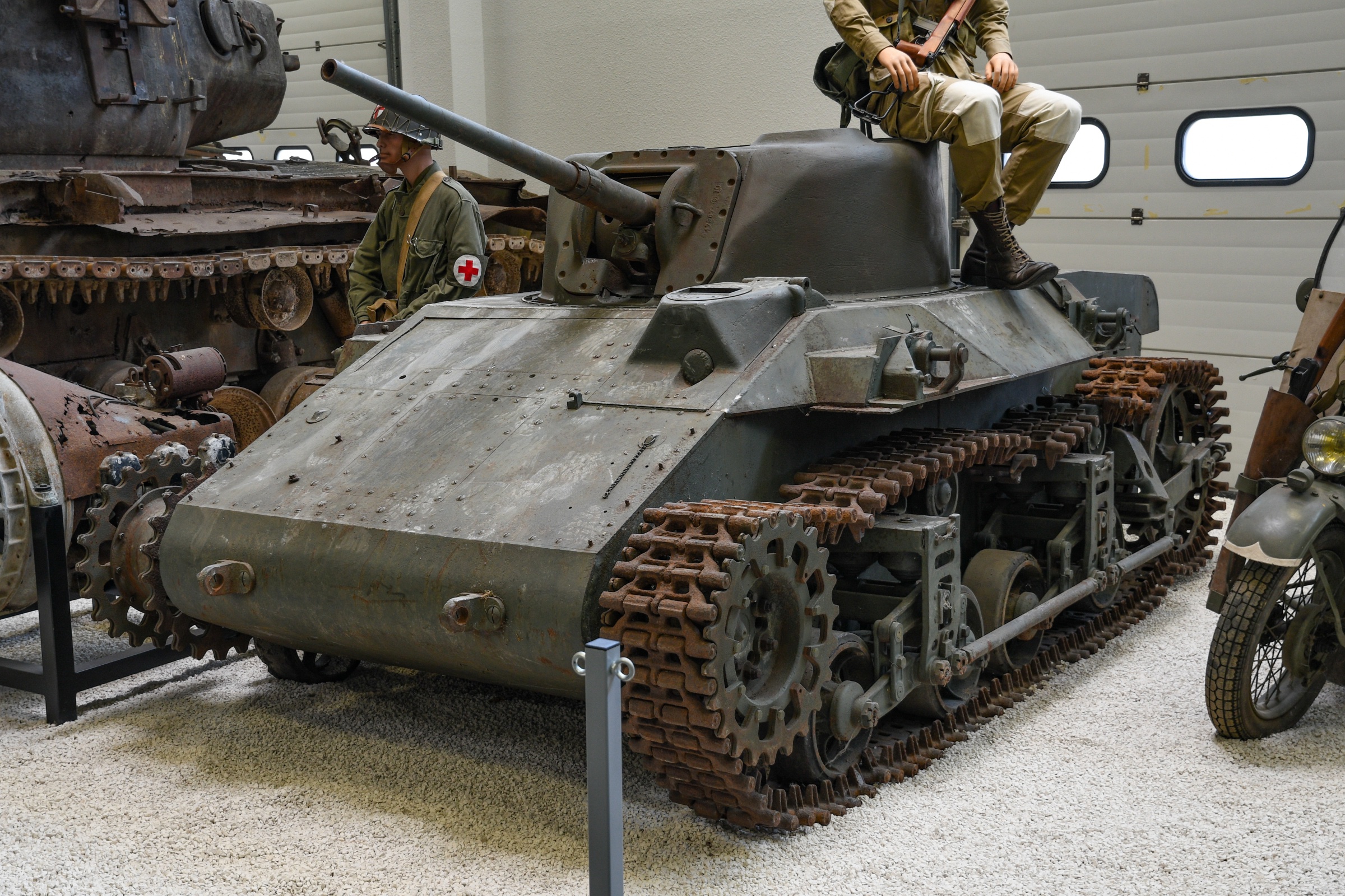 M22  Locust