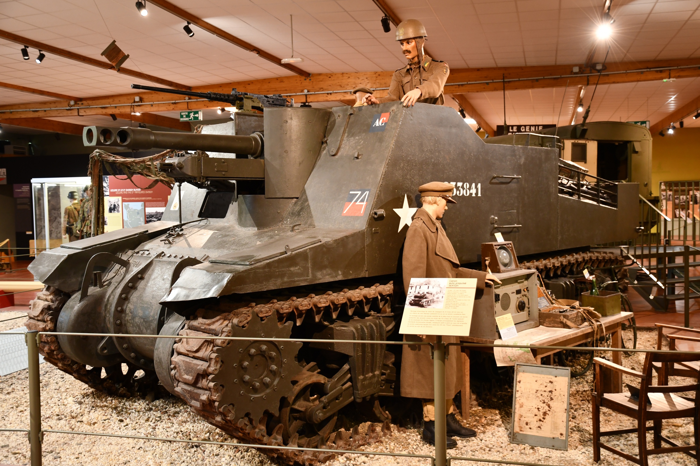 25pdr SP tracked Sexton