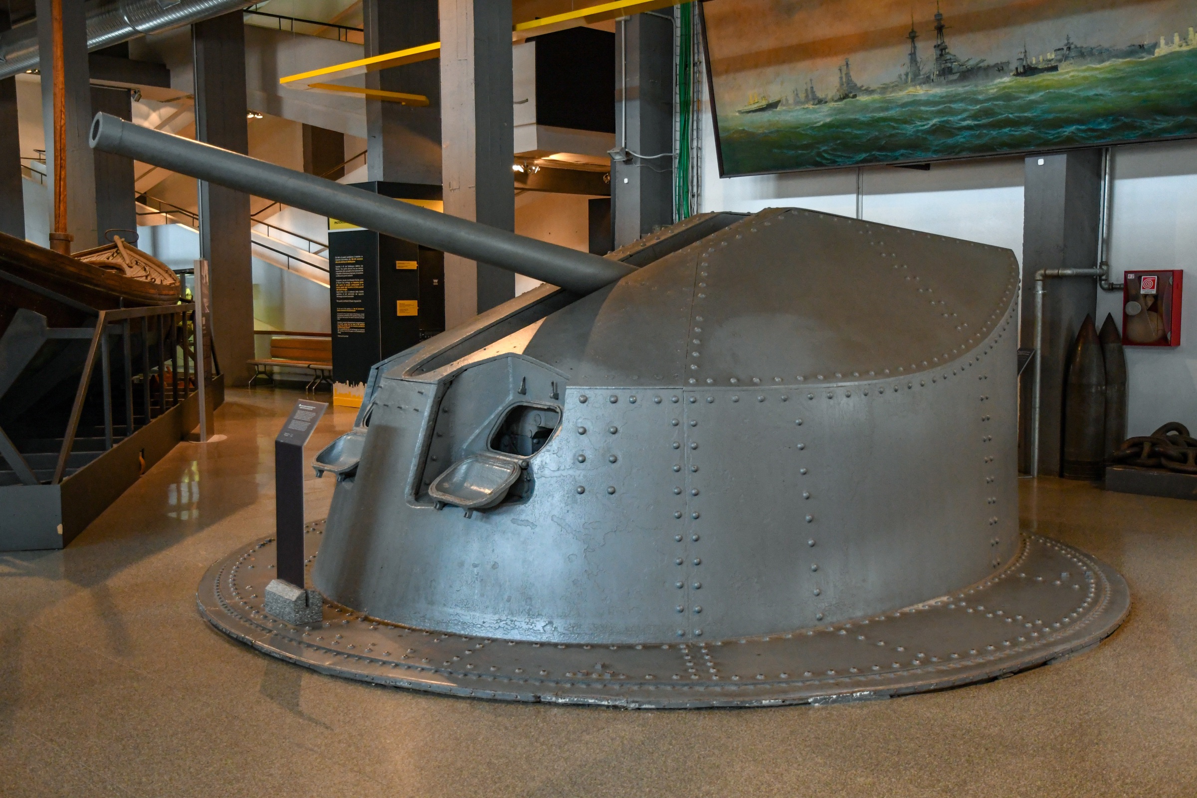 Ansaoldo-90-50. (90 mm Anti-Aircraft gun from Battleship Andrea Doria) 
