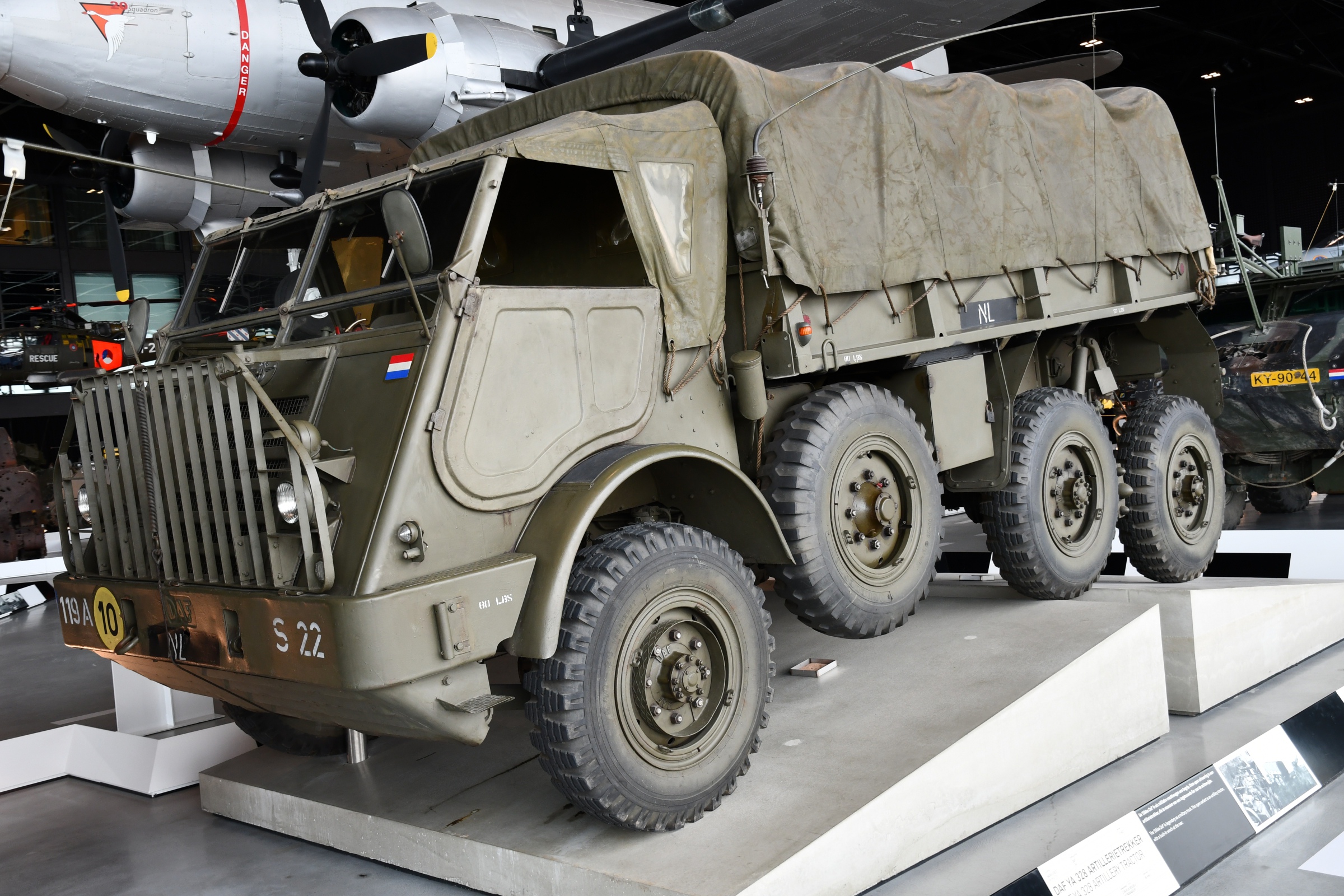 DAF YA 328 
