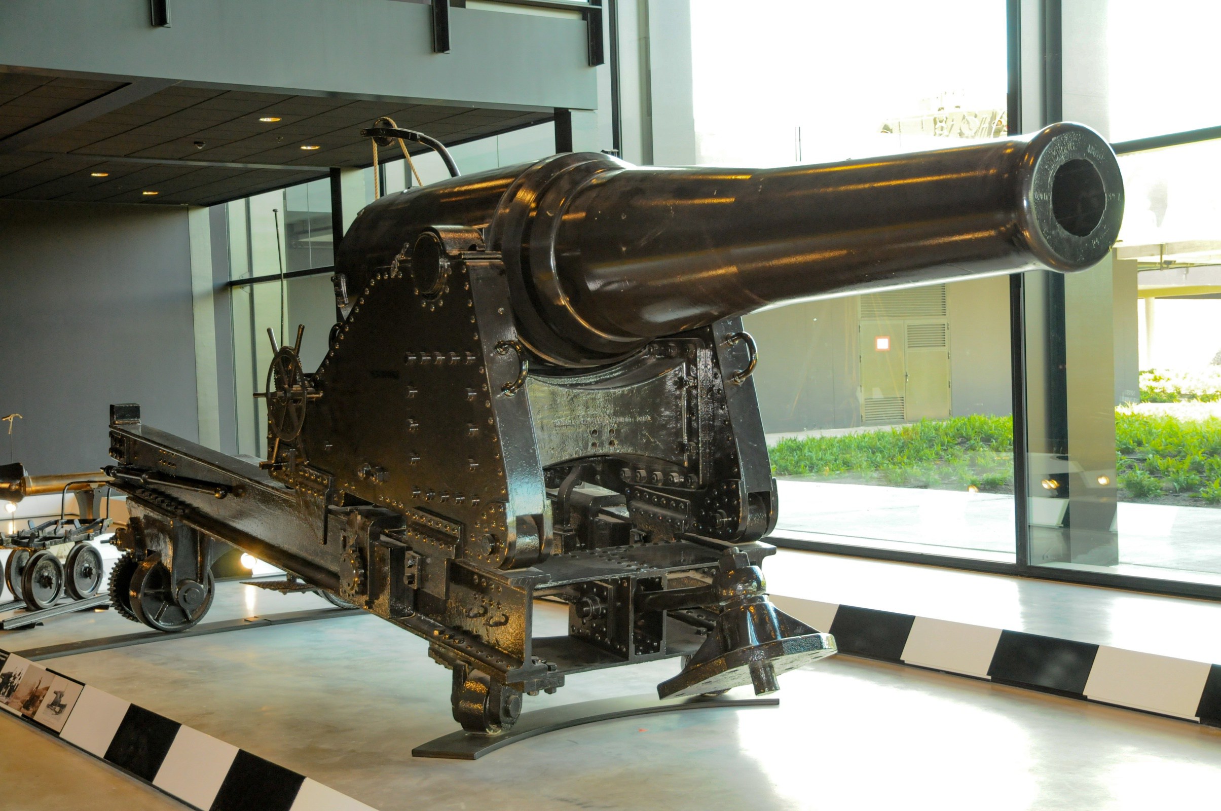 24 cm Iron Cannon