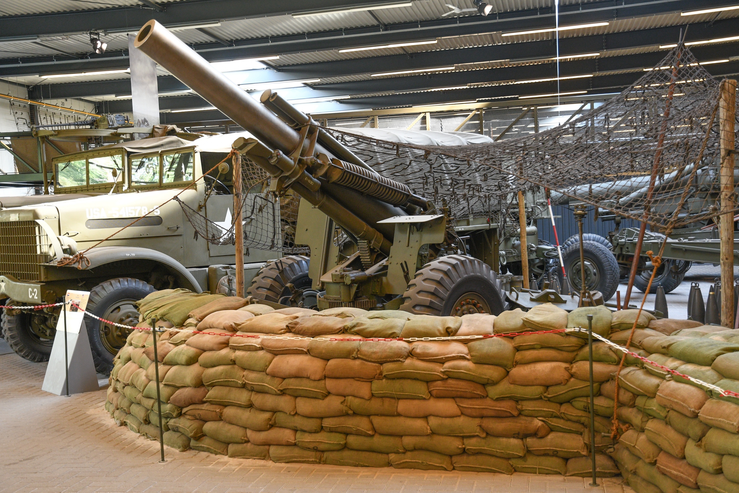 M1A1  (155 mm)