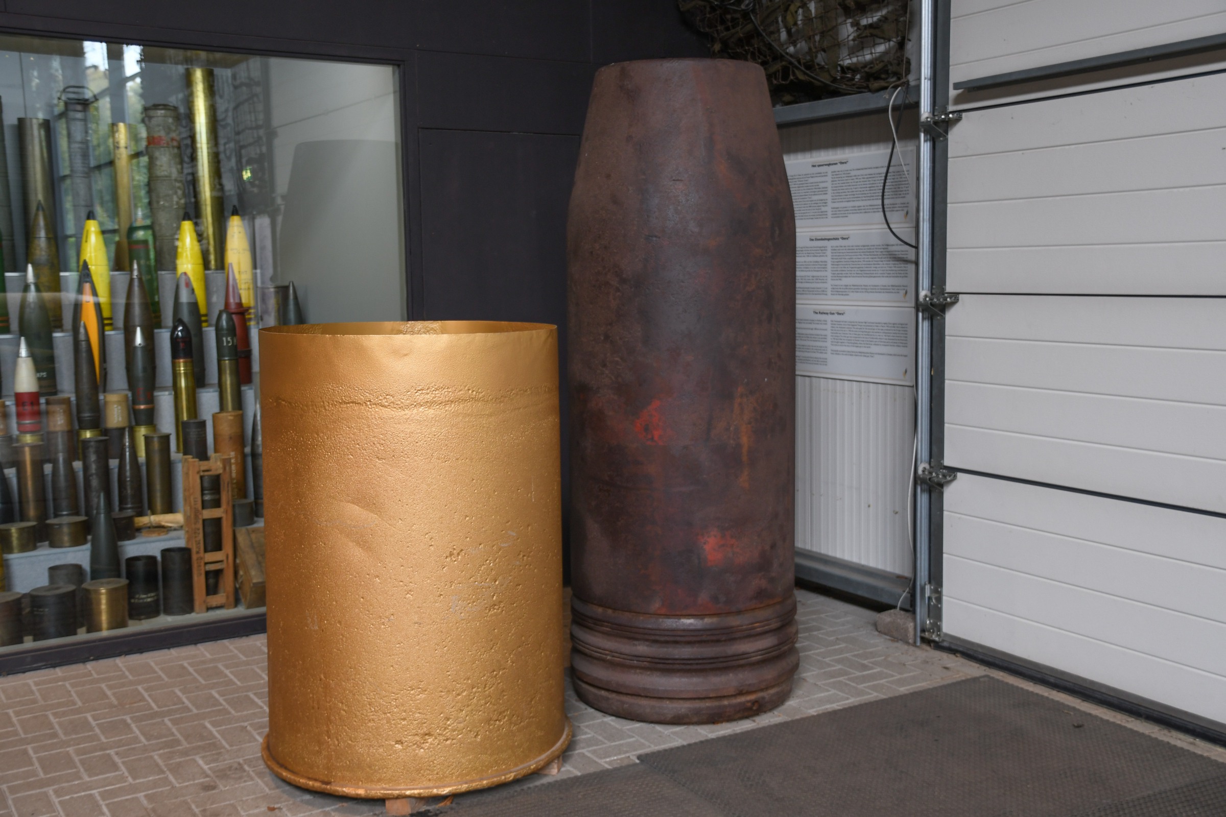 80 cm Schwerer Gustaf / Dora 80 cm Schwerer Gustaf / Dora
