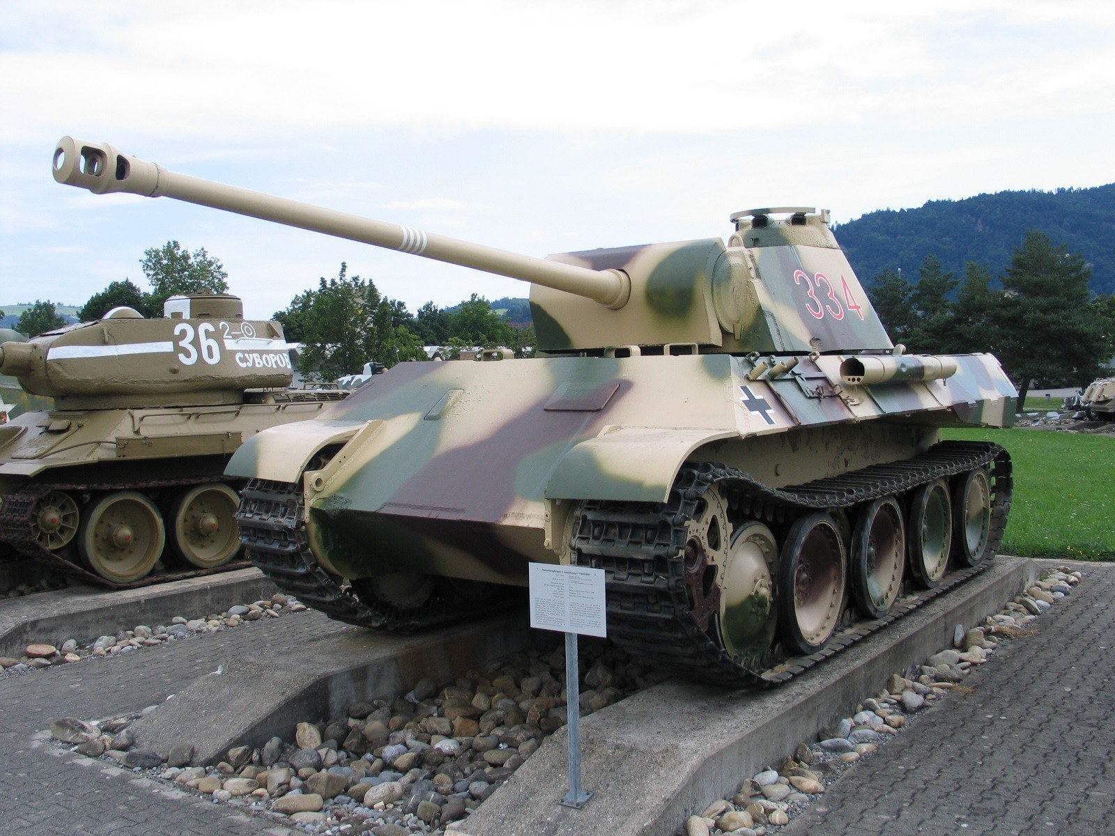 Pz.Kfw. V Panther Ausf. D/G Pz.Kfw. V Panther Ausf. D/G