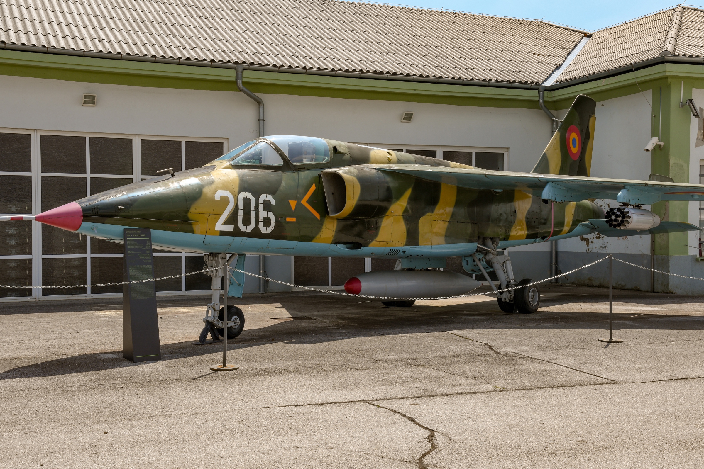 IAR-93  Vultur