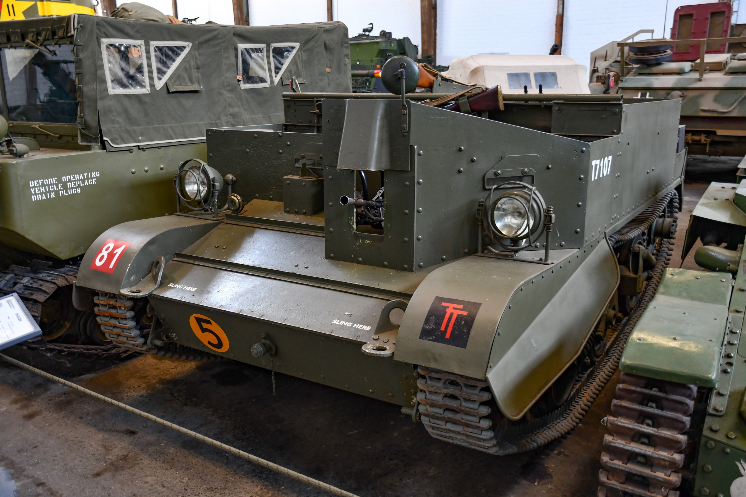 Universal carrier