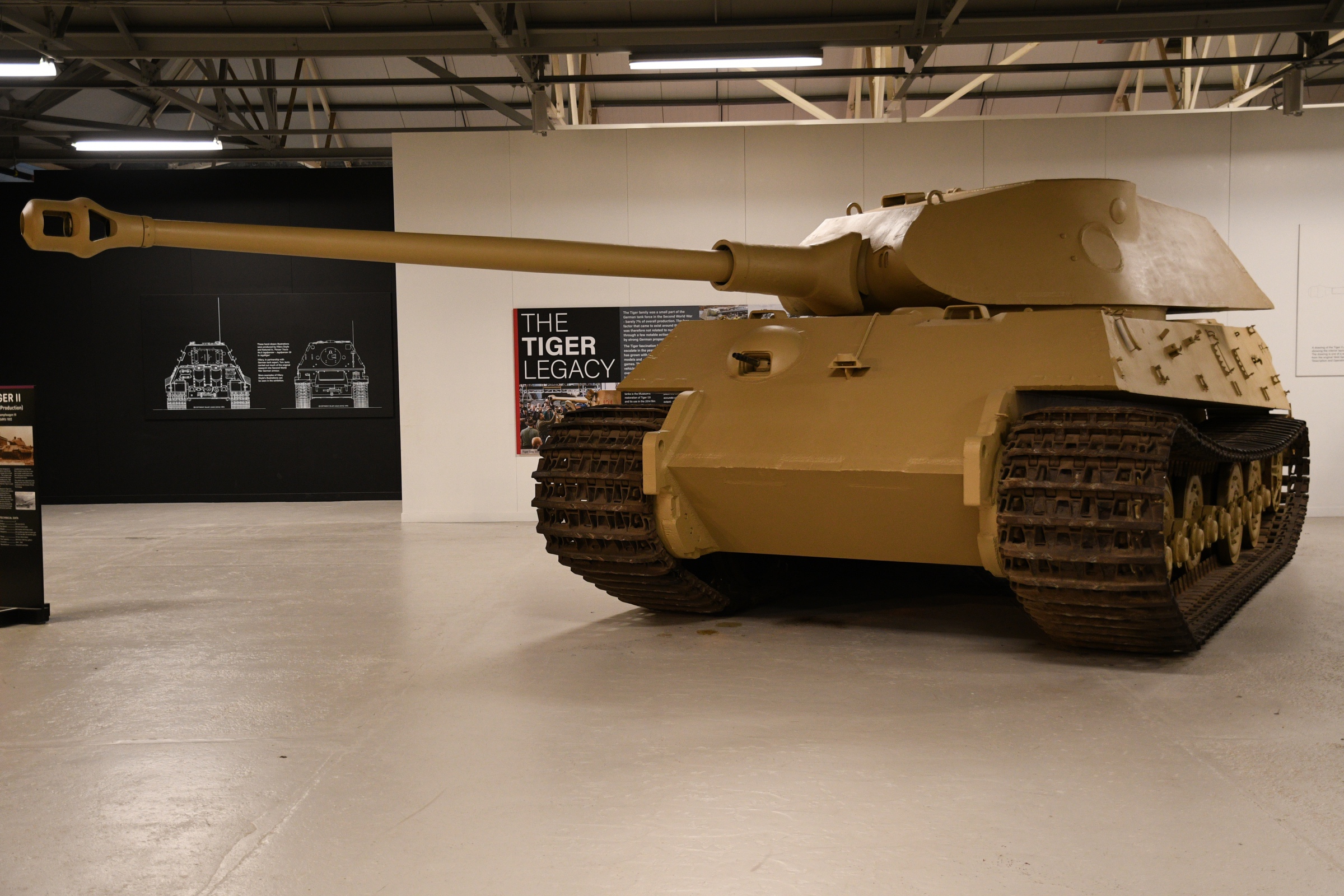 Panzerkampfwagen VI Ausf. B  Tiger II  with Early Turret Ausf. E  (Sd.Kfz. 182)